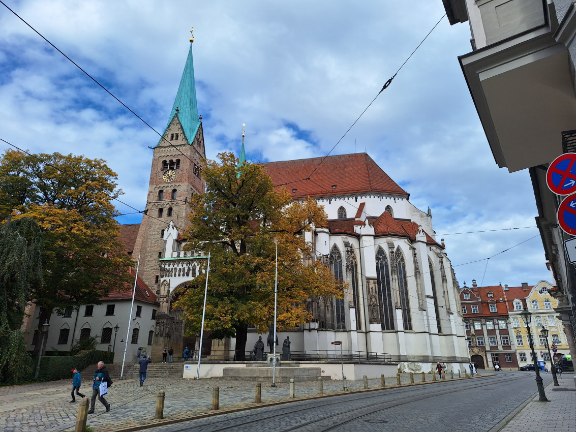 Augsburg Dom < Nepomuk
