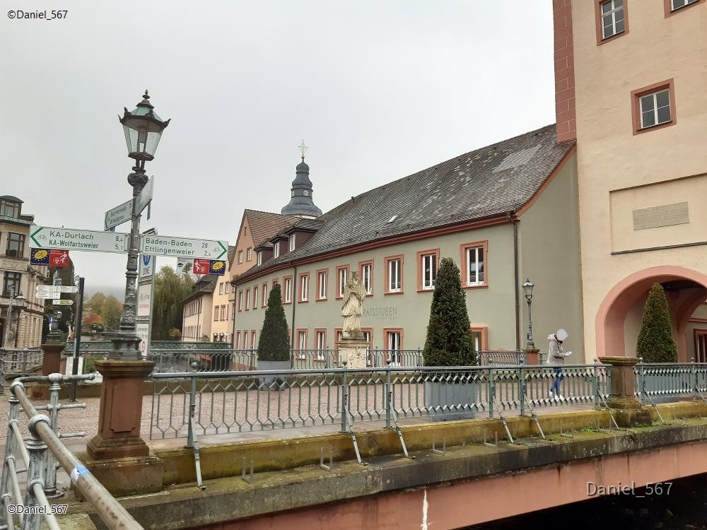 03_Ettlingen 1 Nepomuk.jpg
