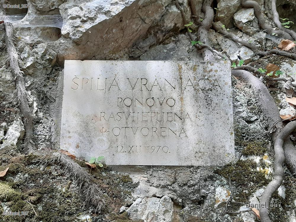 11_Kotlenice Höhle Vranjaca.jpg