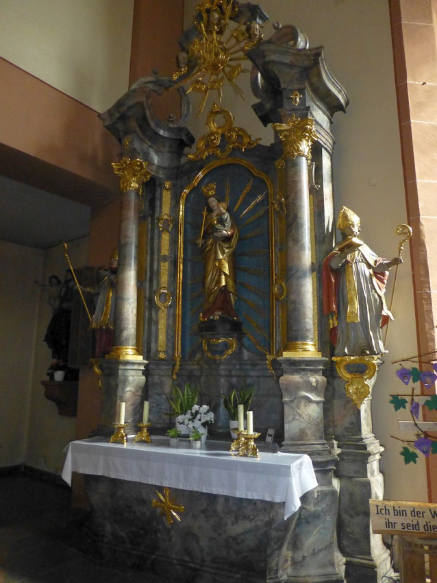 Kühlsheim Kirche5.jpg