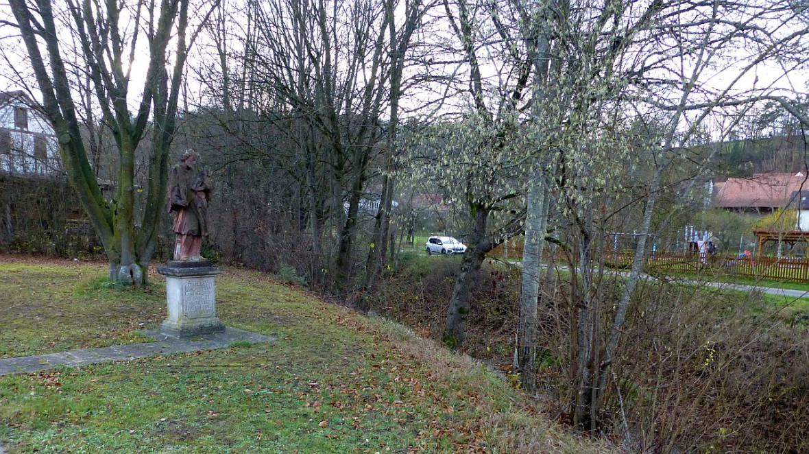 Grünsfeldhausen2.jpg