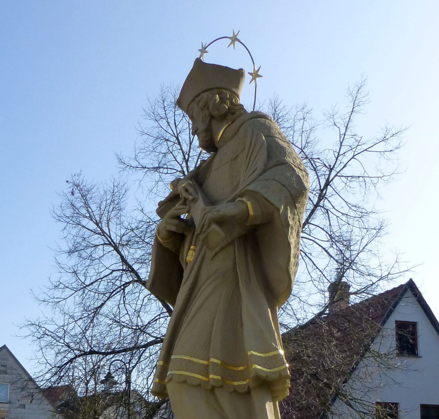 Stalldorf Dorfplatz5.jpg
