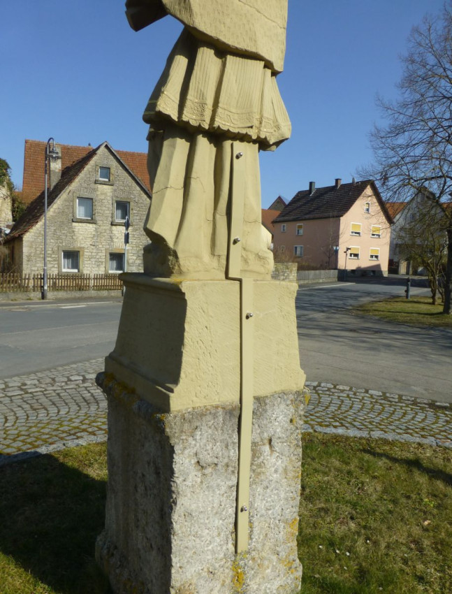 Stalldorf Dorfplatz7.jpg