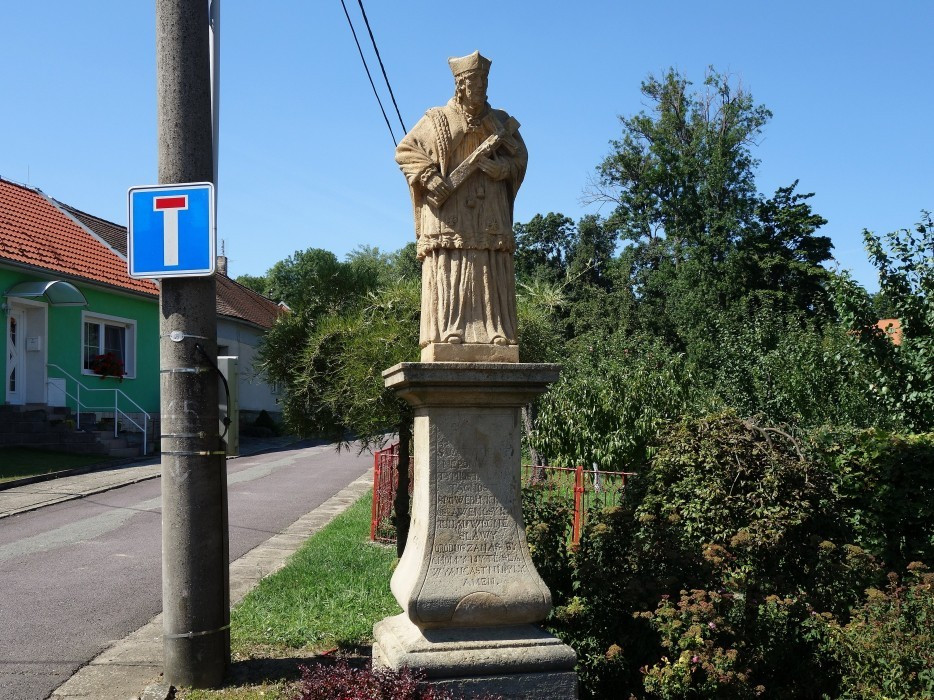 Miroslavske Kninice > Nepomuk