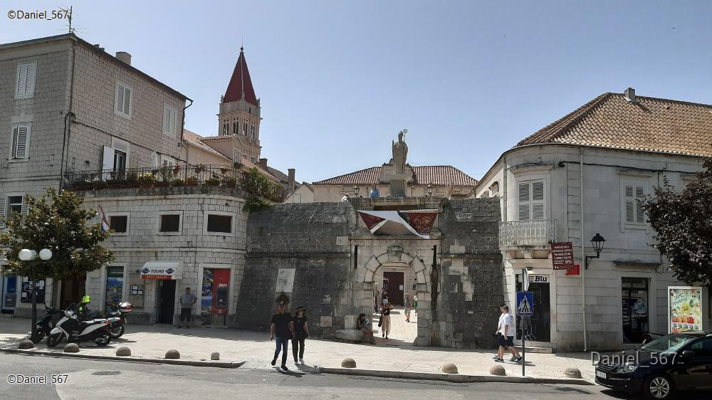 02_Trogir.jpg