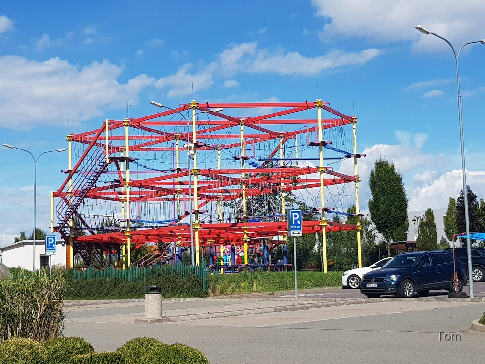 Family City Kleinhaugsdorf/Hate