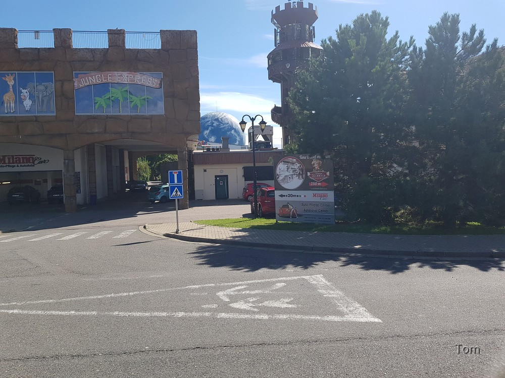Family City Kleinhaugsdorf/Hate