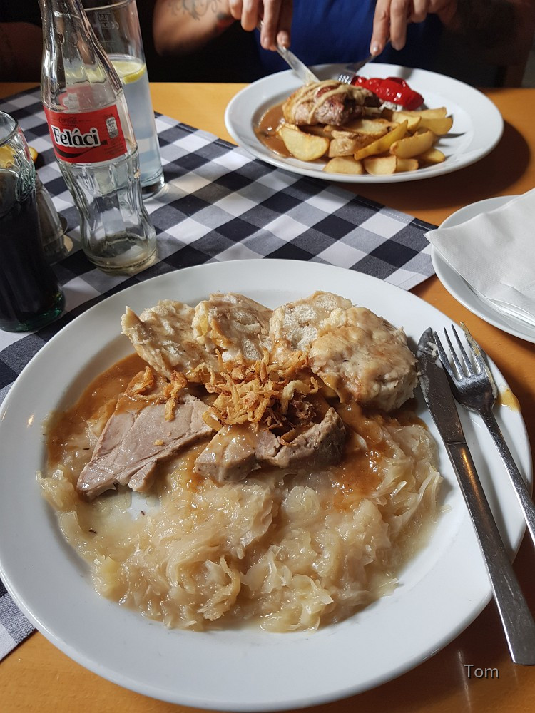 Family City Kleinhaugsdorf/Hate