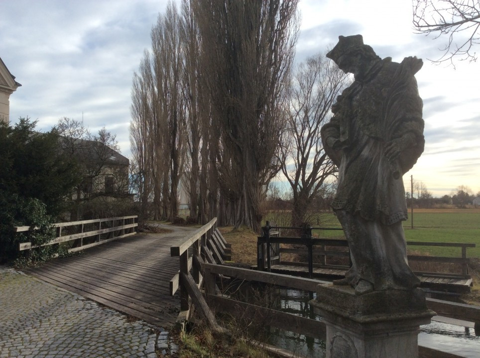 Wiener Neustadt < Nepomuks