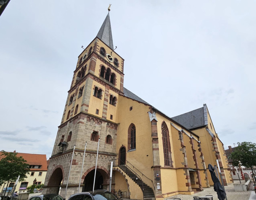 Karlstadt < Nepomuk
