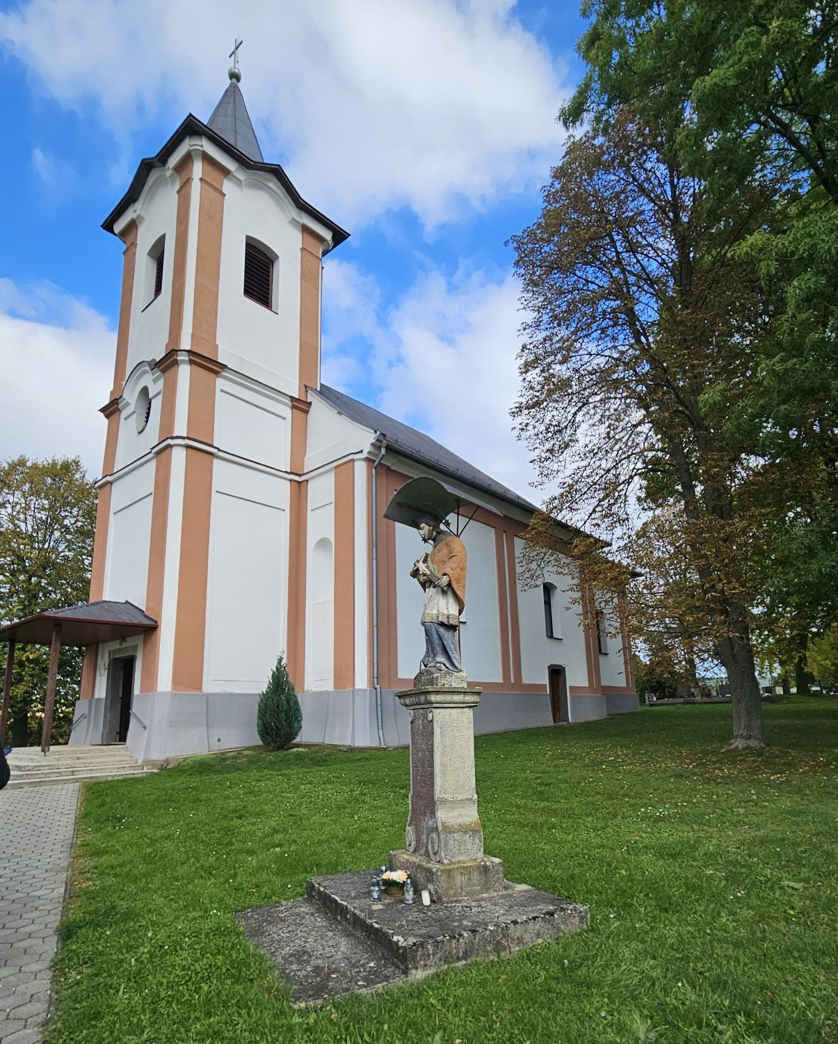 Žemberovce < Nepomuk