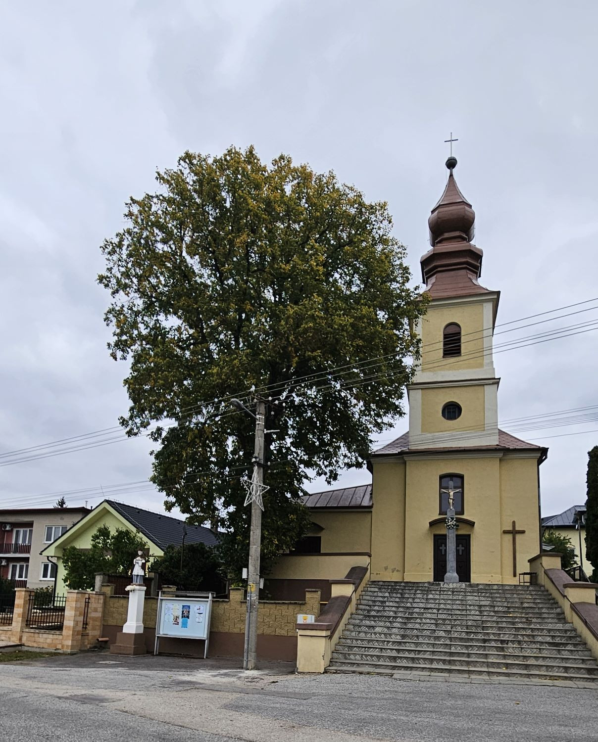 Veľký Lapáš < Nepomuk