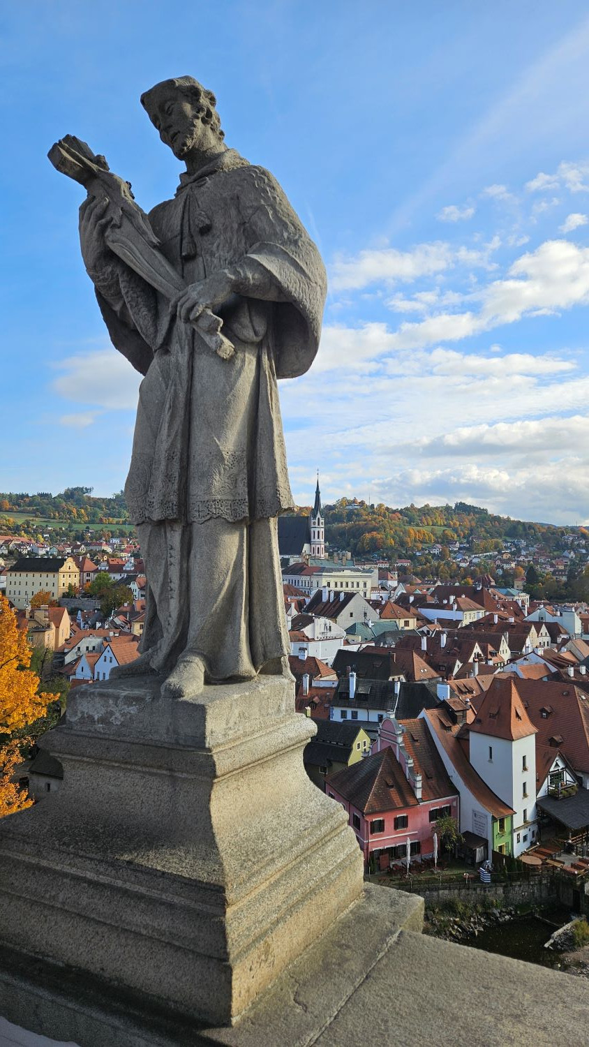 Český Krumlov < Nepomuk