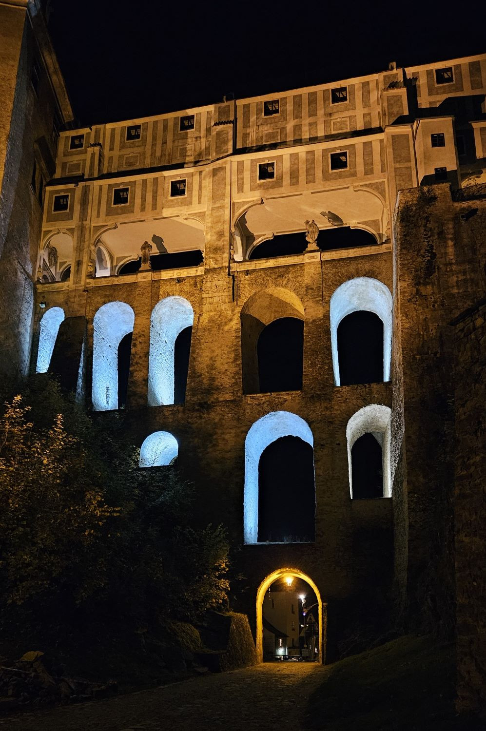 Český Krumlov < Nepomuk