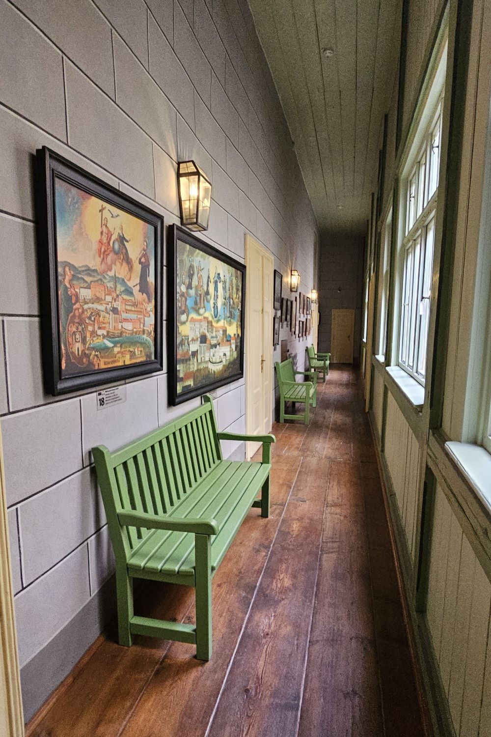 Český Krumlov < Nepomuk