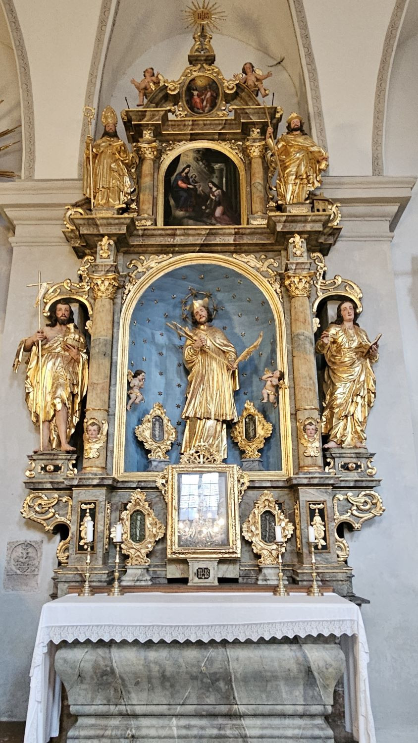 Český Krumlov < Nepomuk