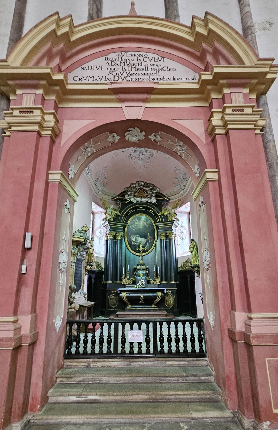 Český Krumlov < Nepomuk