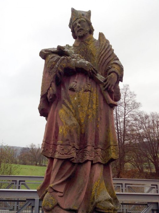 Wolfsmünster>Saalebrücke>Nepomuk