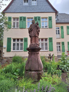 Eltville < Nepomuk