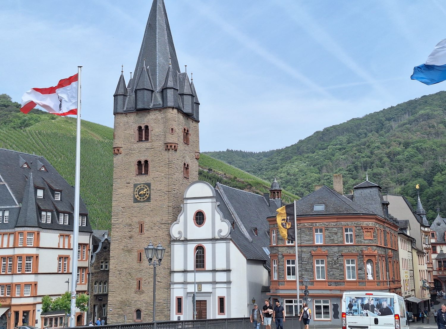 Bernkastel < Nepomuk