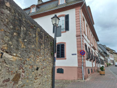 Eltville < Hattenheim