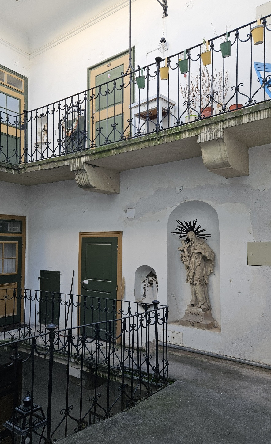 Wien Stiftgasse <Nepomuk