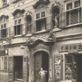 Stiftgasse 10 um 1900