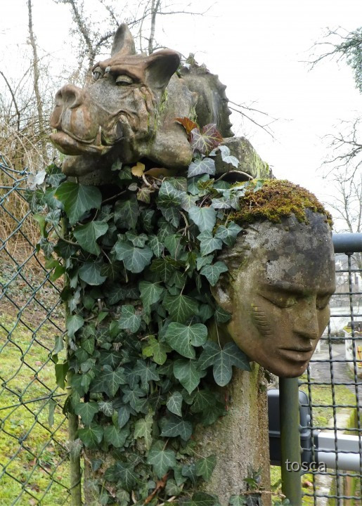 Kunstwerke am Wegesrand
