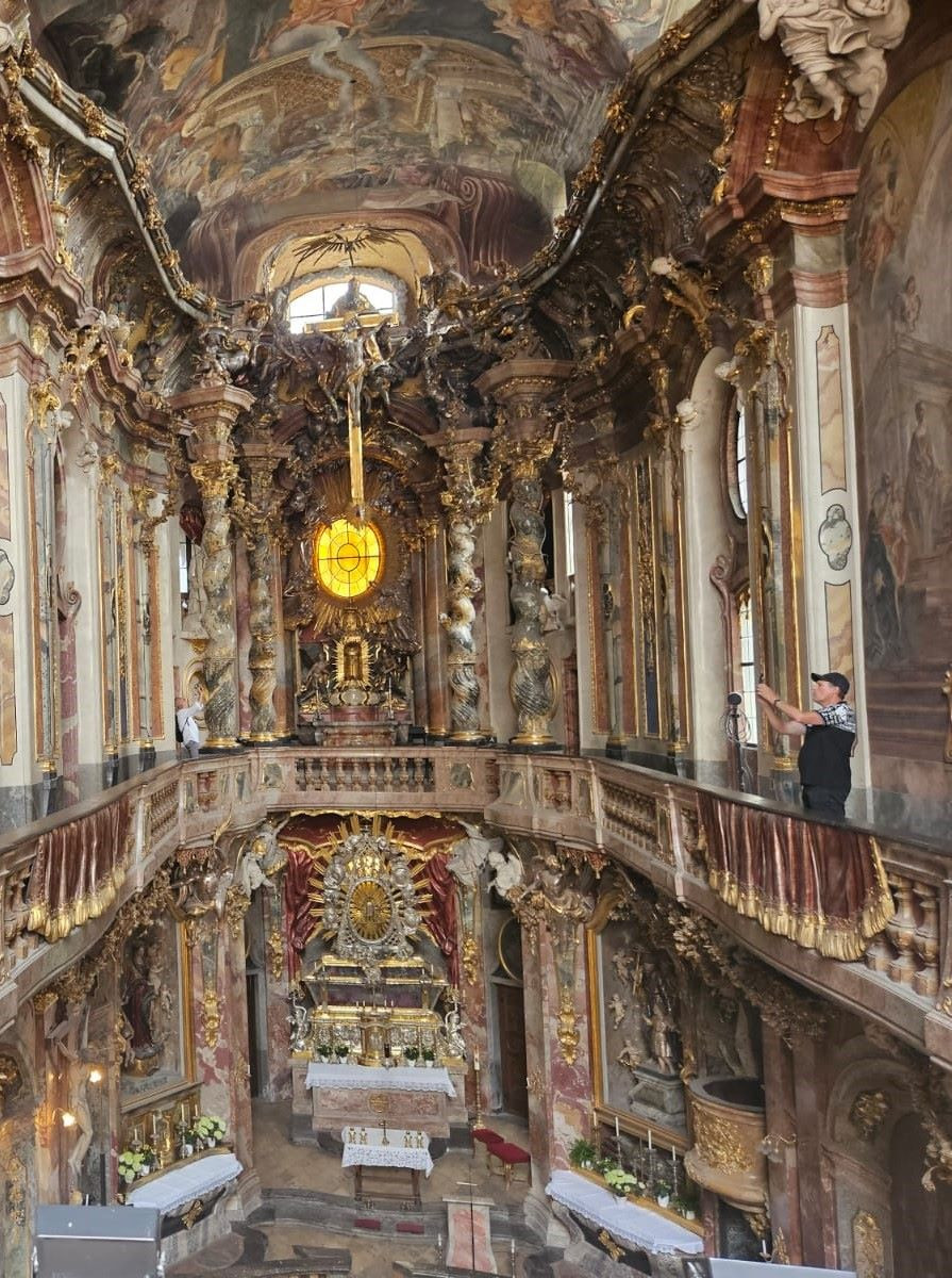 069_Galerie mit Jürgen_Asamkirche