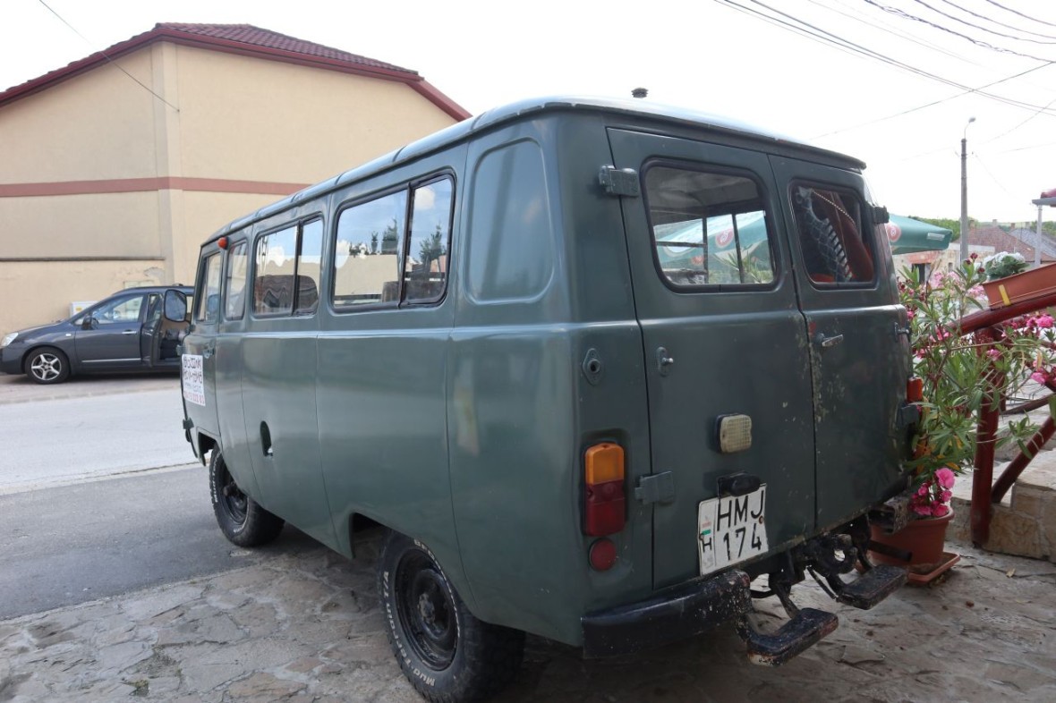 UAZ 452-3.jpg