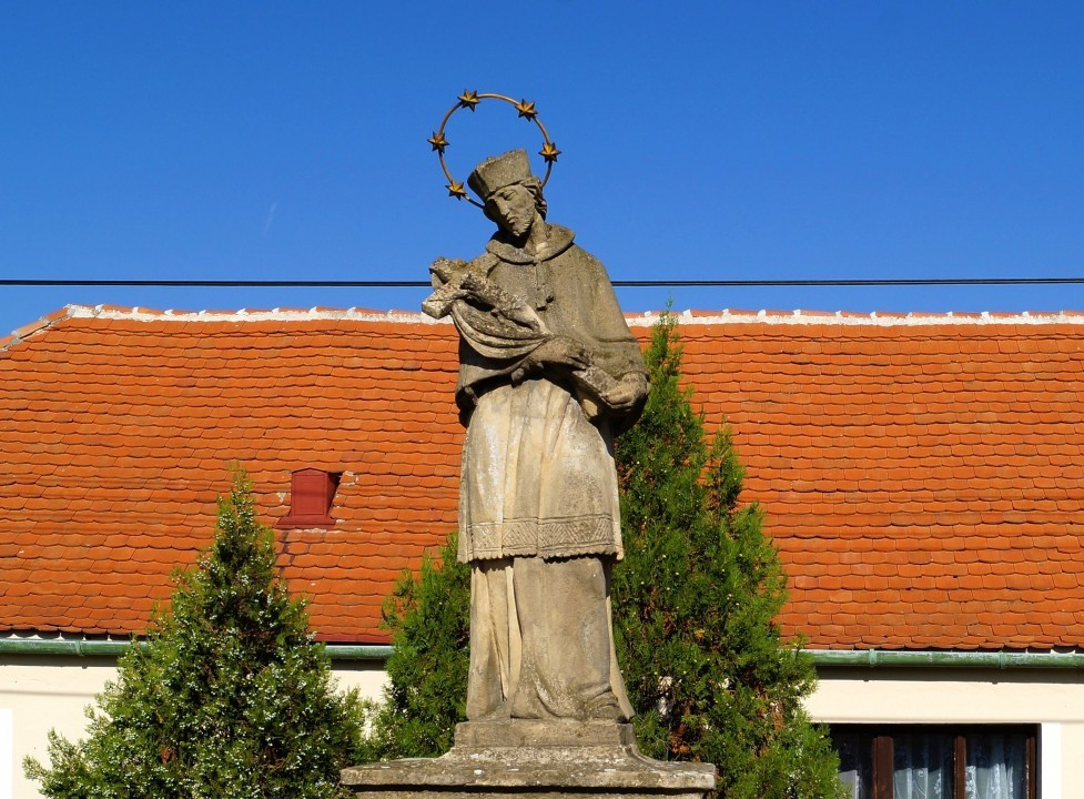 Dolni Dunajovice > Nepomuk