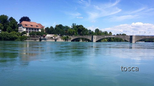 Am Hochrhein - Haus Salmegg und alte Rheinbrücke