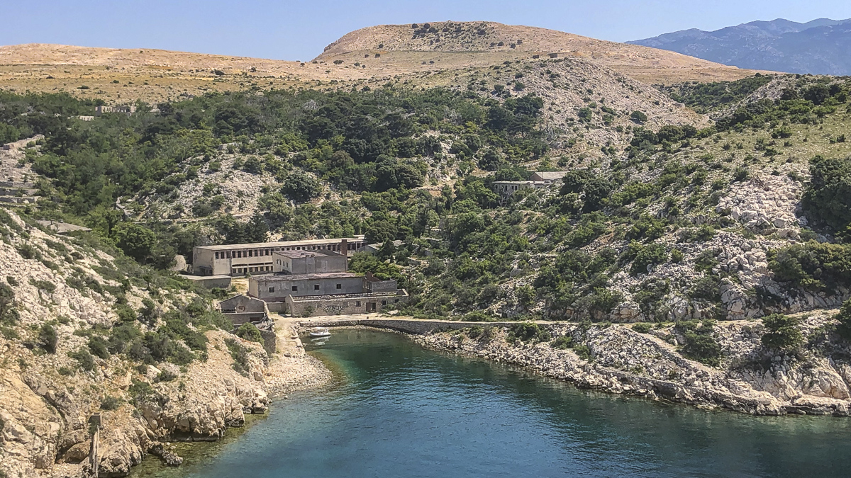 Lukovo goli otok